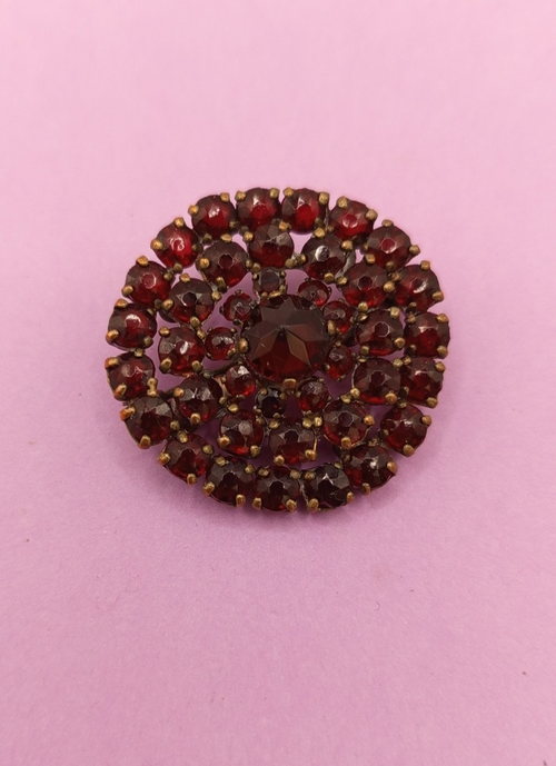 NO TARIFF Antique Bohemian Garnet Brooch Vintage 1 4/8"