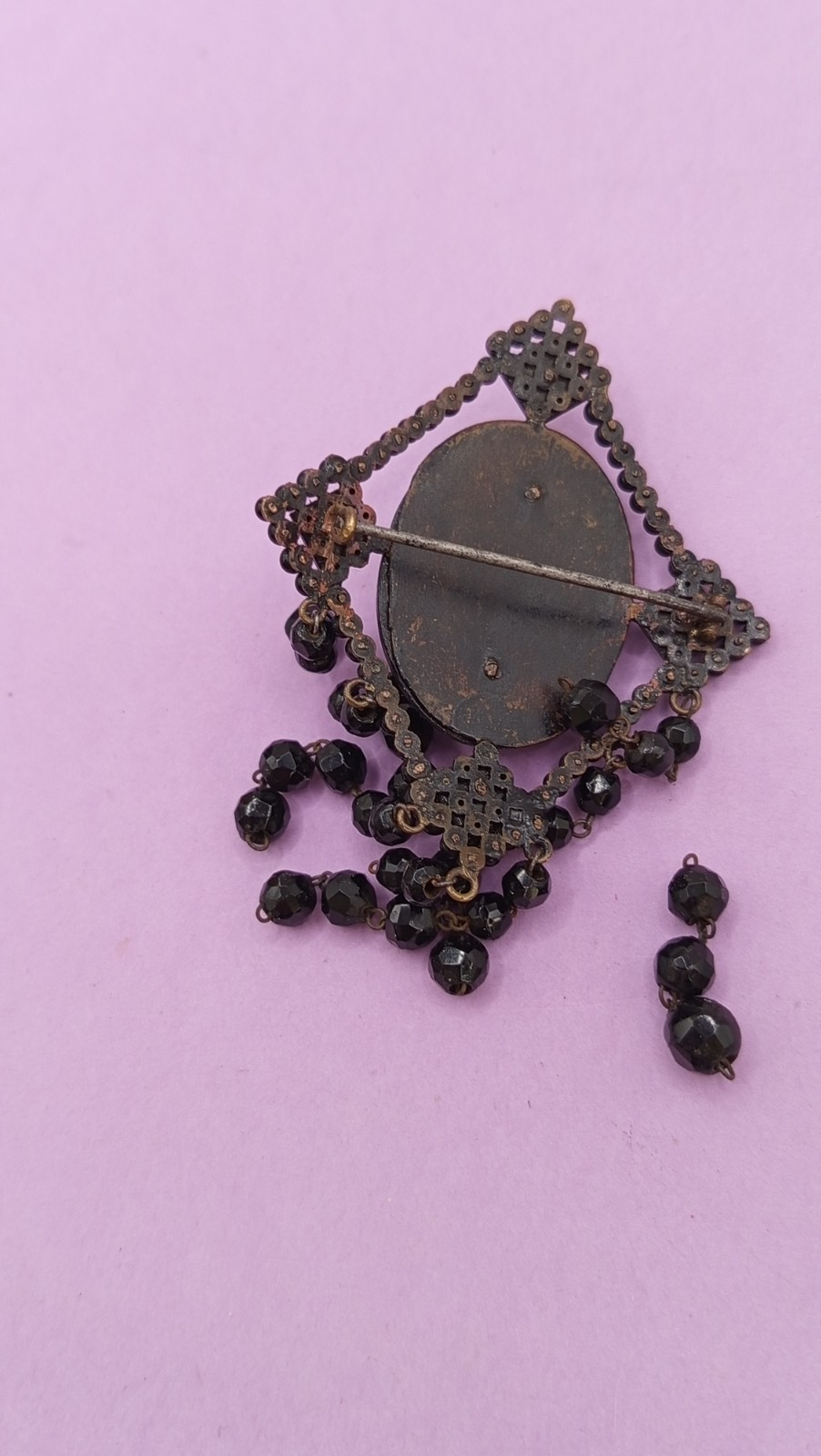NO TARIFFS Antique Jet Mourning Cameo Brooch Dangling Beads Victorian