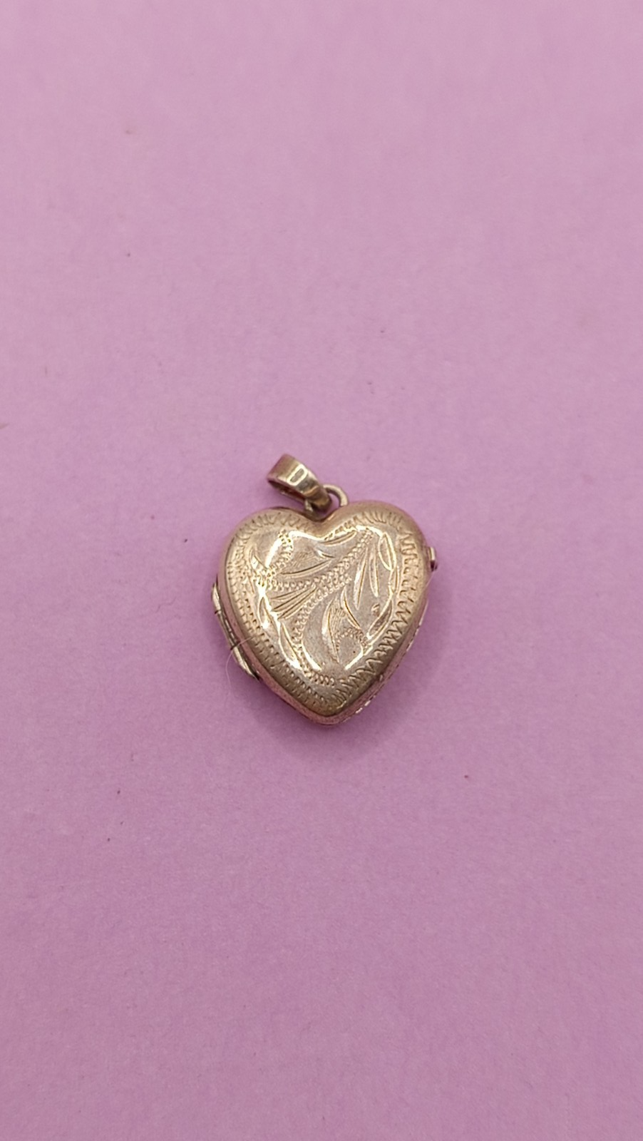 NO TARIFFS Vintage Silver Heart Engraved Locket Pendant