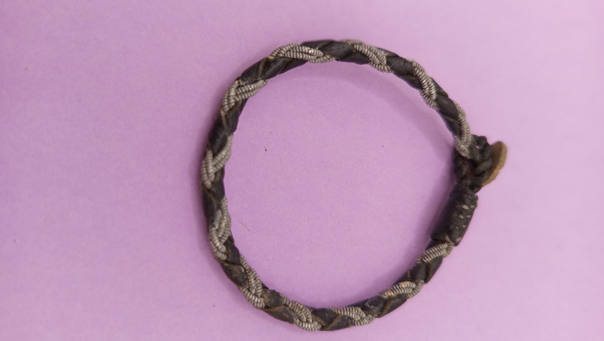 NO TARIFF Vintage Sami Bracelet Handmade Scandinavia Norway Pewter Leather 5.5"